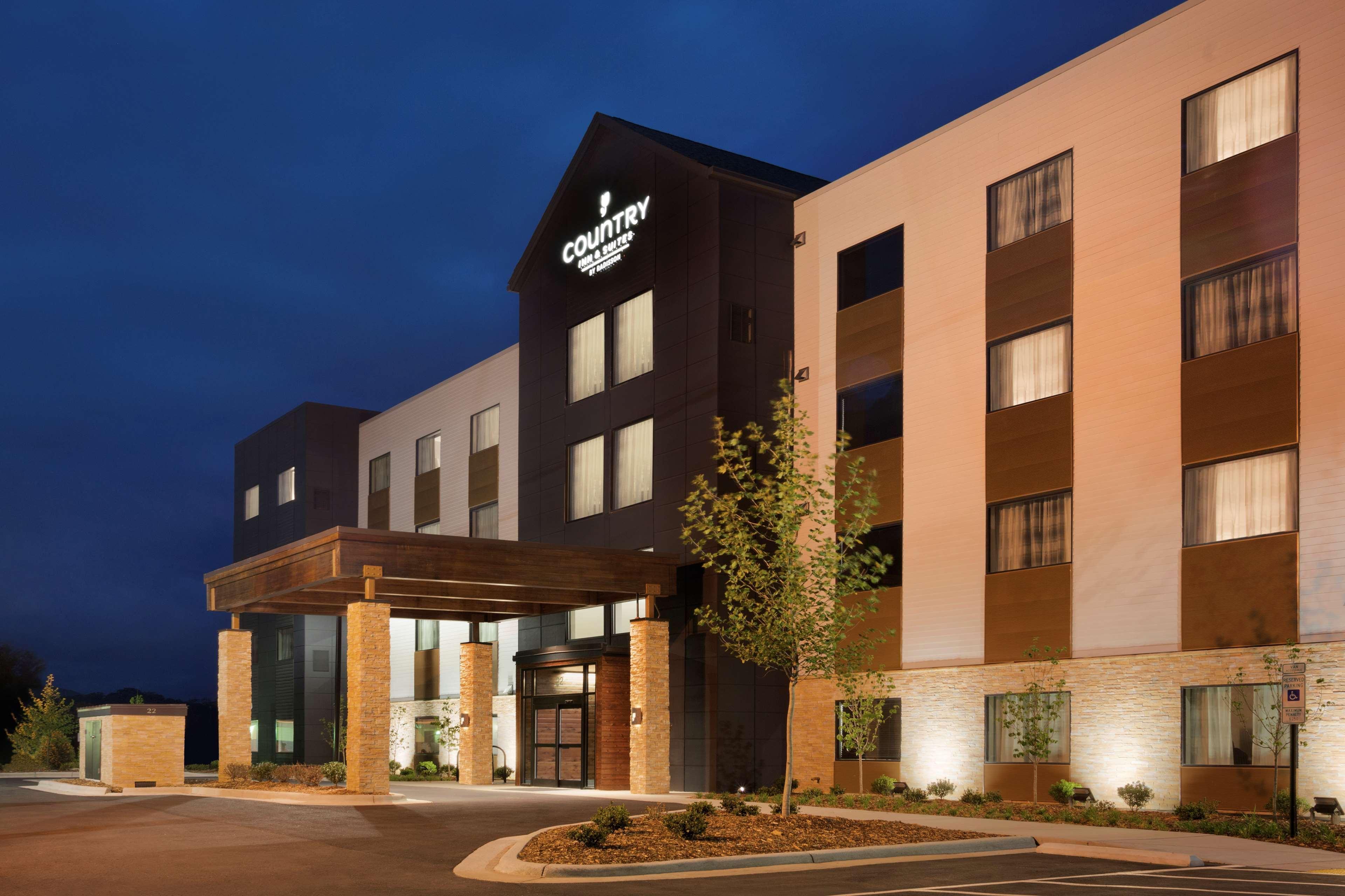 Country Inn & Suites By Radisson Asheville River Arts District Exterior foto